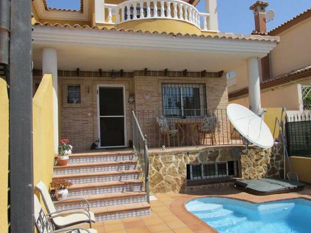 Los Alcazares   - Semi Detached Villa - Los Alcazares - CG18023     - €187995€