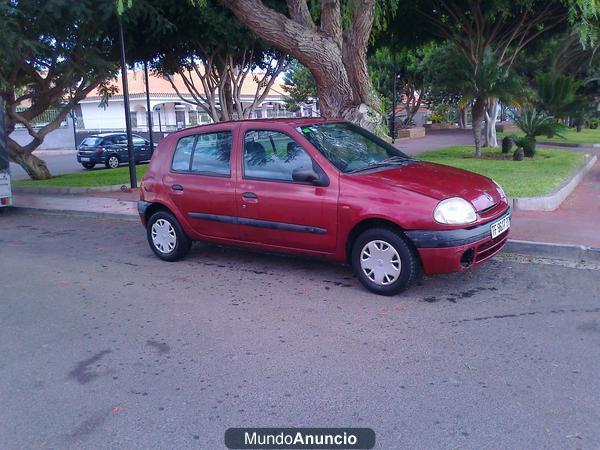 RENAULT CLIO. MUY BUENA MECANICA .ECONOMICO.