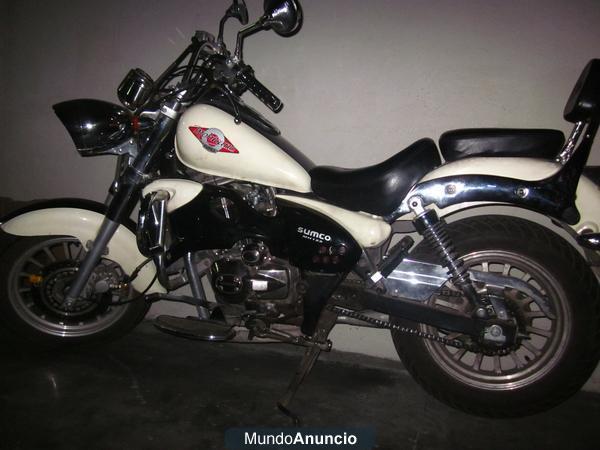 Moto de 125 cc chopper, custon. Sumco Mohicano