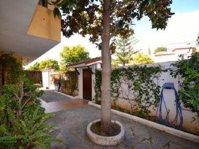 Chalet con 5 dormitorios se vende en Marbella, Costa del Sol