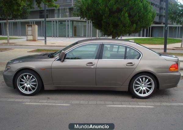 SE VENDE BMW 745 i