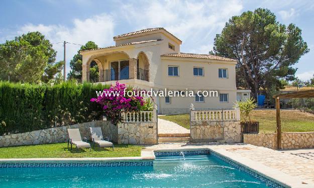 Chalet en venta en Godelleta, Valencia (Costa Valencia)