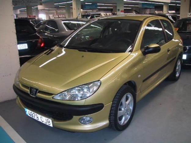 Venta de Peugeot 206 2.0 HDI SX '03 en Barcelona