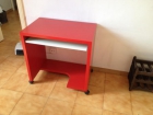 Mesa MIKAEL de Ikea Roja (Plaza Espanya o Gracia hasta el 31.03.2013) - mejor precio | unprecio.es