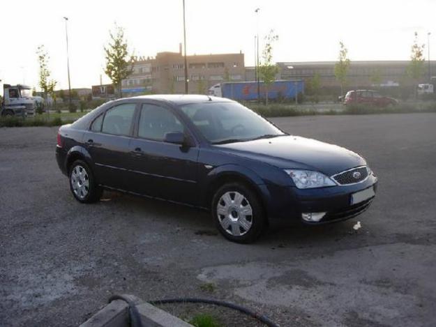 Venta de coche Ford Mondeo TDci 130cv Futura '04 en Zaragoza