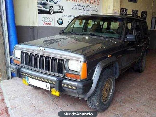 Jeep Cherokee  4,0