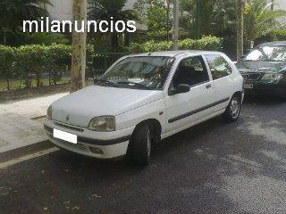 se vend renault clio 2 puertas gasolina 1.4