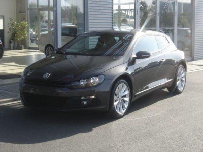 VOLKSWAGEN SCIROCCO 2.0 TSI  DSG CON GPS, DYNAUDIO, DCC, CUERO Y LLANTA 18!!   - Barcelona