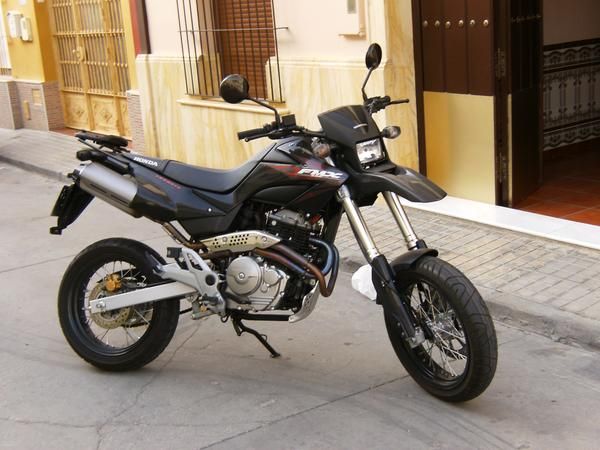 honda fmx 650 nueva,,practicamente a estrenar