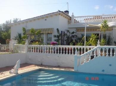 Chalet con 2 dormitorios se vende en Mijas Costa, Costa del Sol