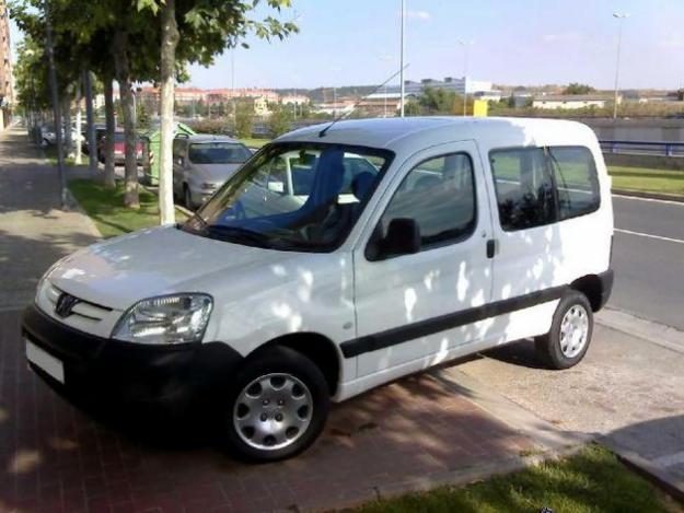 Comprar Peugeot Partner 1.9 Combi Pro '05 en Logroño