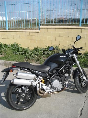 SE VENDE DUCATI S2R 800