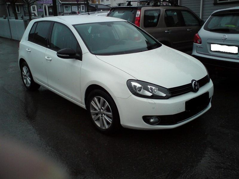 Volkswagen Golf 1.6 TDI BlueMotion Xenon