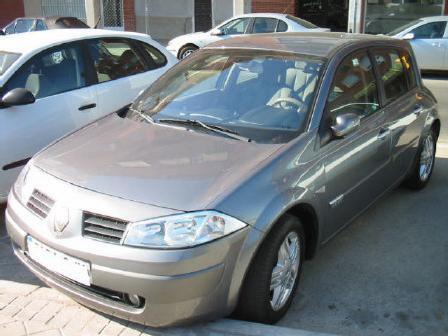 Venta de coche Renault MEGANE 1.9DCI LUXE PRIVILEGE '03 en Fuencarral