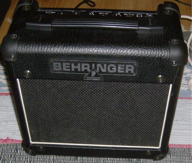 Amplificador Behringer de guitarra eléctrica AC108 VINTAGER