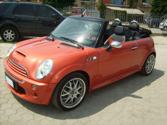 MINI Mini Cooper S Cabrio + NAVI!