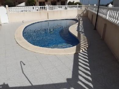 Apartamento con 2 dormitorios se vende en San Miguel de Salinas, Vega Baja Torrevieja