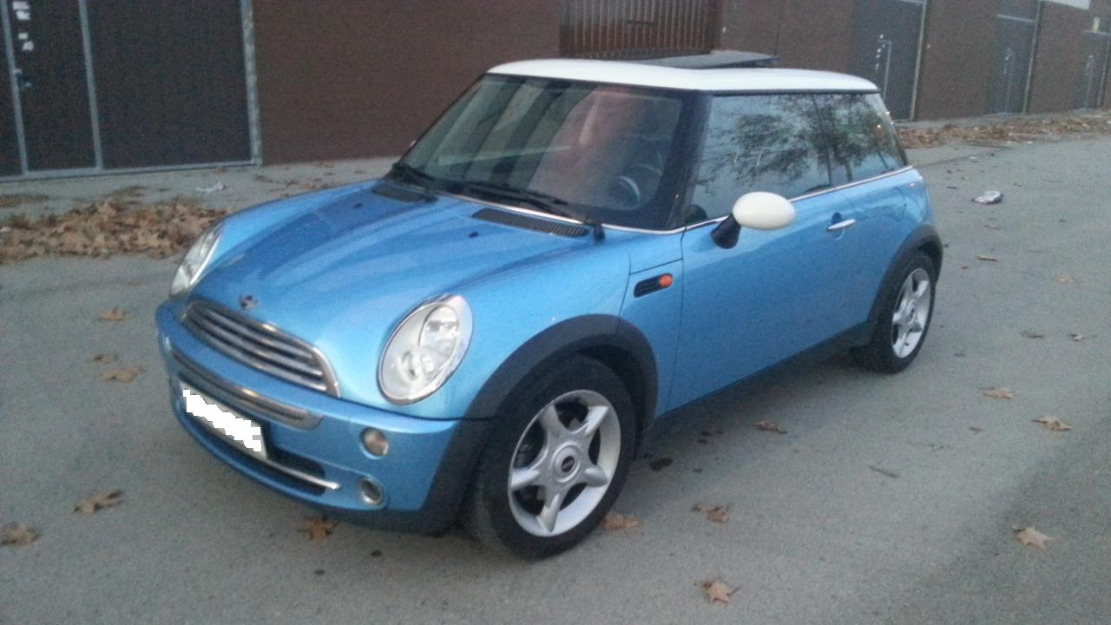 Mini cooper  año 2005  piel, techo solar etc..