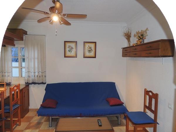 Piso ideal para unas vacaciones en Conil(cerca de la playa y junto al centro)