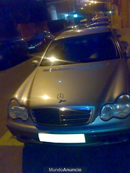 Vendo Mercedes 200 CDI