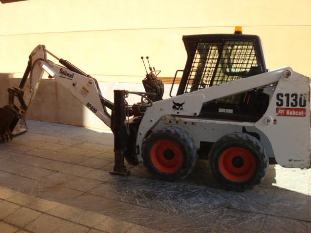 MINICARGADORA BOBCAT S130 COMPLETA AÑO 2006