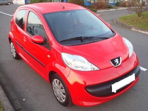 PEUGEOT 107 Style 1.0,