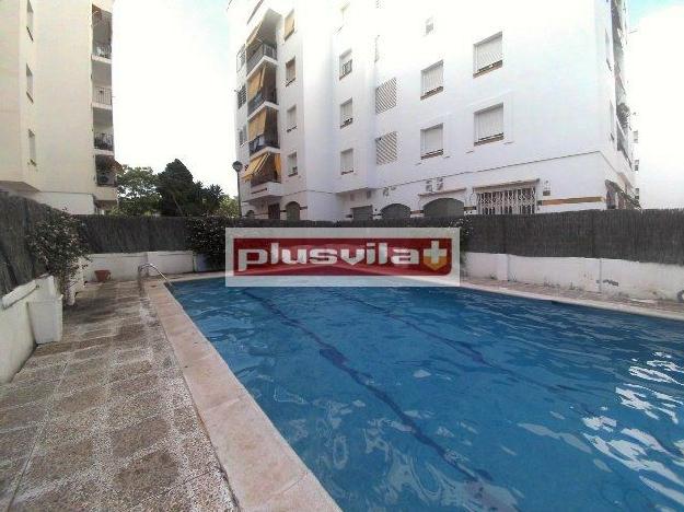 Piso en Sitges muy buena ubicación, residencial Oasis, perfecto, amueblado, Piscina.