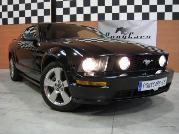 vendo FORD MUSTANG V8 EN TIENDA CON GARANTIA