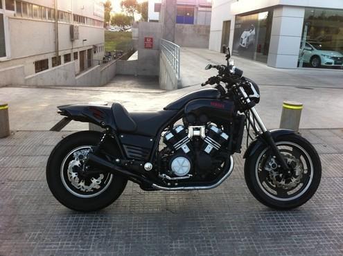 YAMAHA V-Max 1200