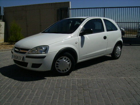 Opel Corsa 1.0 12v ESSENTIA 3p