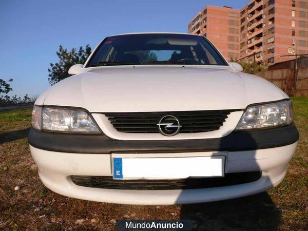 OPEL VECTRA 2.0 DTI 100CV 4 PUERTAS TODOS LOS EXTRAS