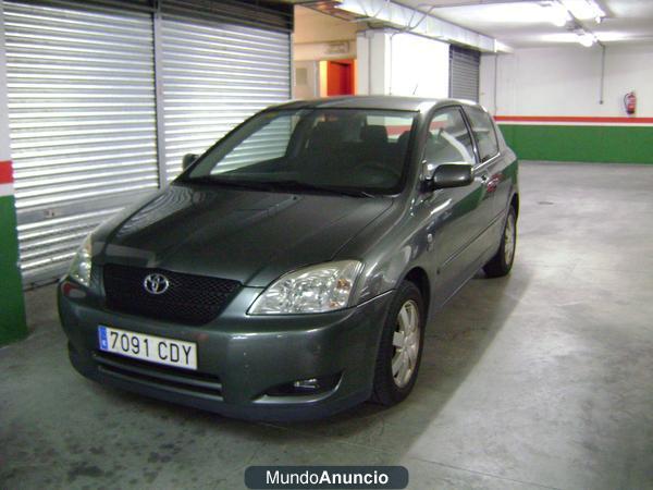 TOYOTA Corolla 2.0 D4D Linea Luna 116CV -04  3200€.