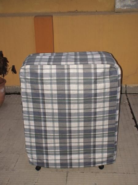 vendo cama de 90 cm plegable muy economico