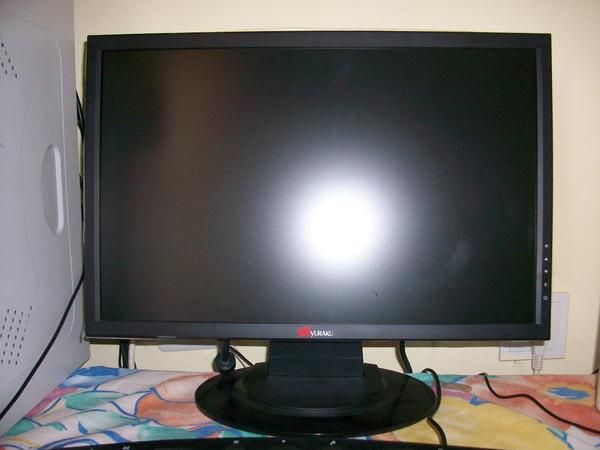 MONITOR TFT PLANO DE 19 PULGADAS