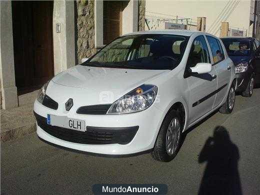 Renault Clio Authentique 1.2 16v 75cv 5p. e