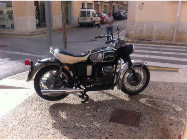 Moto Guzzi 850 California gt-v7