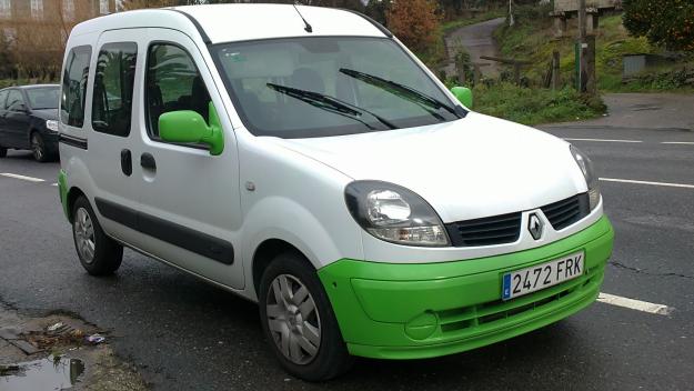 RENAULT  KANGOO  SEMINUEVA