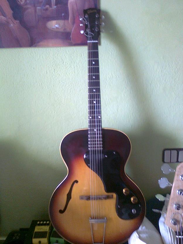 Joya GIBSON-es-120. 1964.