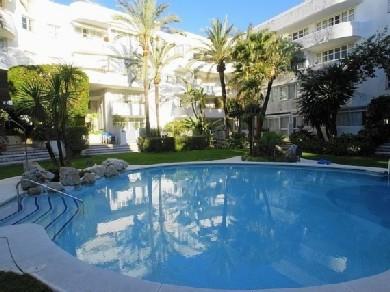 Apartamento con 5 dormitorios se vende en Marbella, Costa del Sol