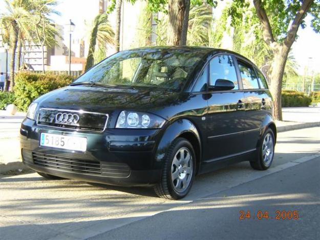 AUDI A2,año 2003, 1.4 GASOLINA 60000 KM