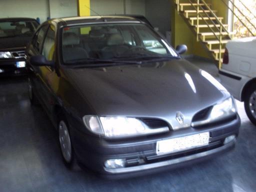 RENAULT - MEGANE SEDAN 1. 6 INYECCION