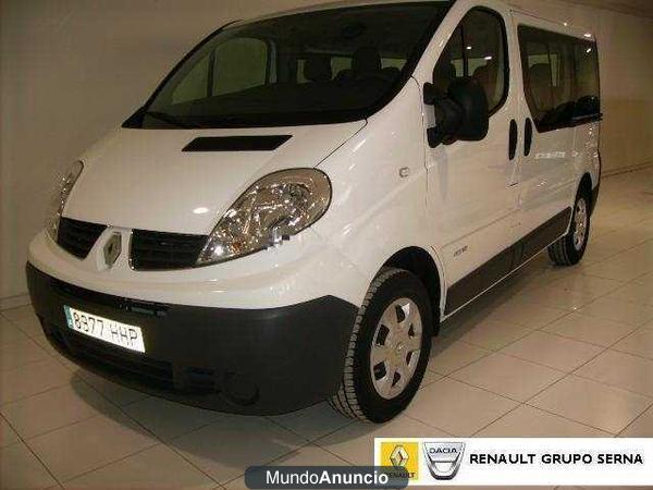 Renault Trafic Passenger Combi 9 2700 Corto