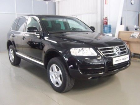 VOLKSWAGEN TOUAREG R-5 TDI AUT. - Girona