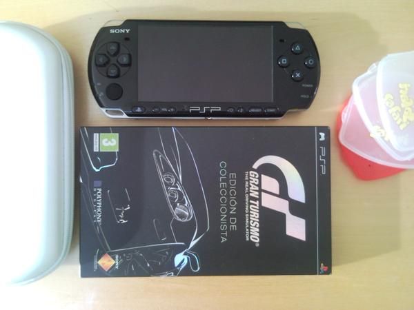 psp 3000+granturismo(edicion coleccionista)+memorystick4gb