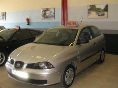 Comprar coche Seat IBIZA 1.9 SDI STELLA '03 en Dos Hermanas