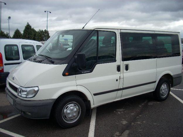 Ford Transit Bus M1 9 plazas 31.000km 2005