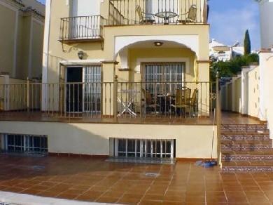 Chalet con 3 dormitorios se vende en Nerja, Costa del Sol, Axarquia