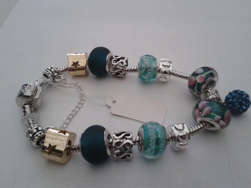 Pulsera inspirada en PAND0RA