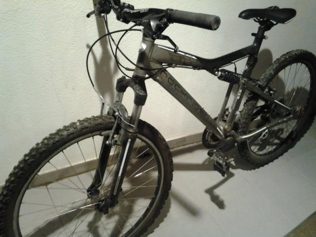 Se vende bicicleta rockrider