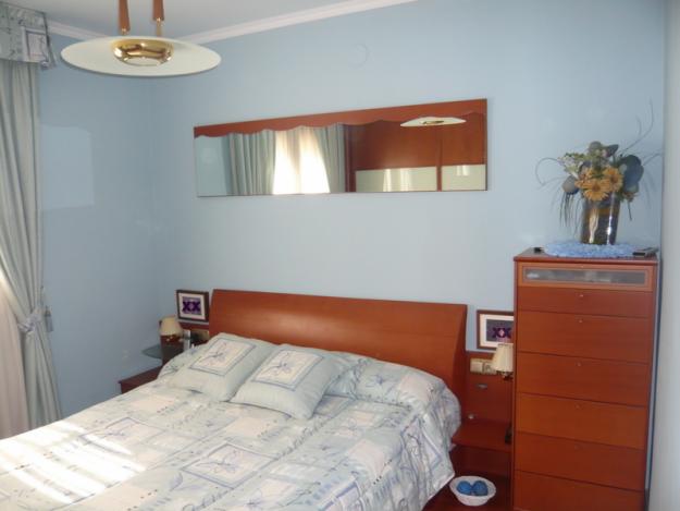 VENDO BONITO DORMITORIO DE MATRIMONIO INTEGRO